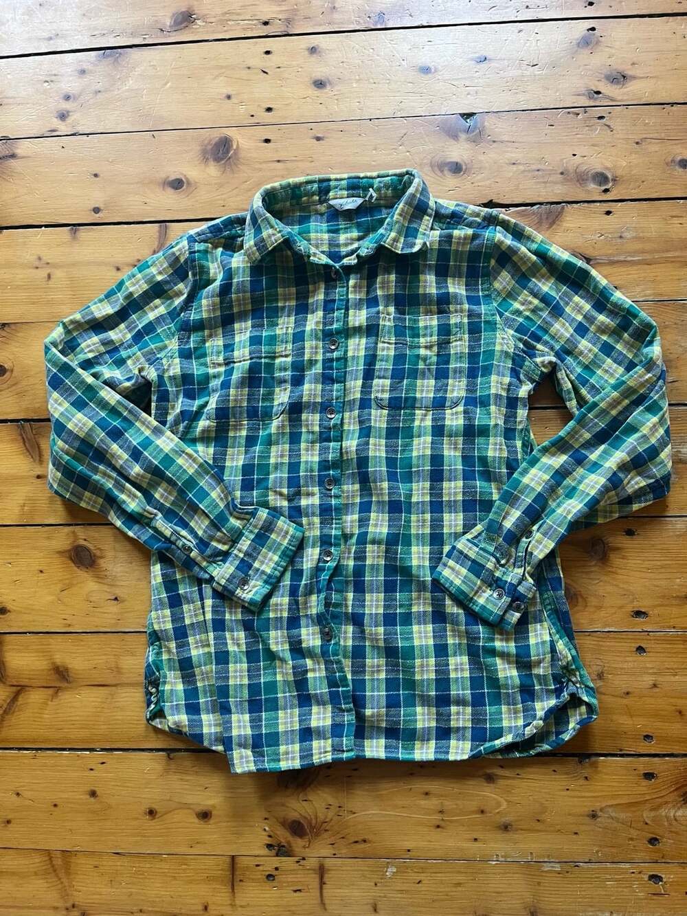 Woolrich Plaid Flannel Button Down Shirt Size S Green Blue Long Sleeve